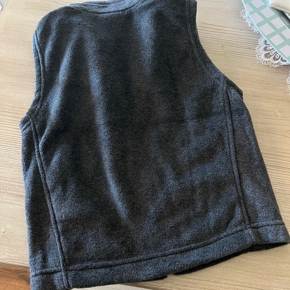 Columbia Vest - Picture 3 of 3